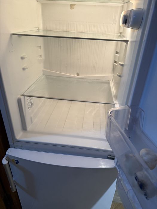 Холодильник Whirlpool