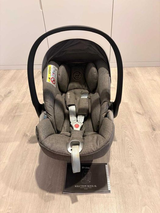 Vendo ovo/cadeira auto Cybex Cloud Q da gama alta Platinum (tecido resistente e de elevada qualidade na cor cinza/grey).