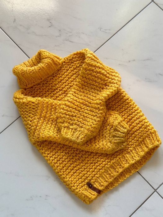 Продам світер. Теплий зимовий світер. Світер для дівчинки.