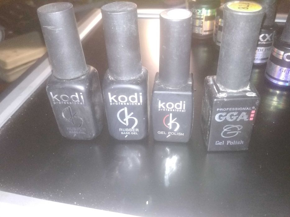 Лаки одним лотом нові 400