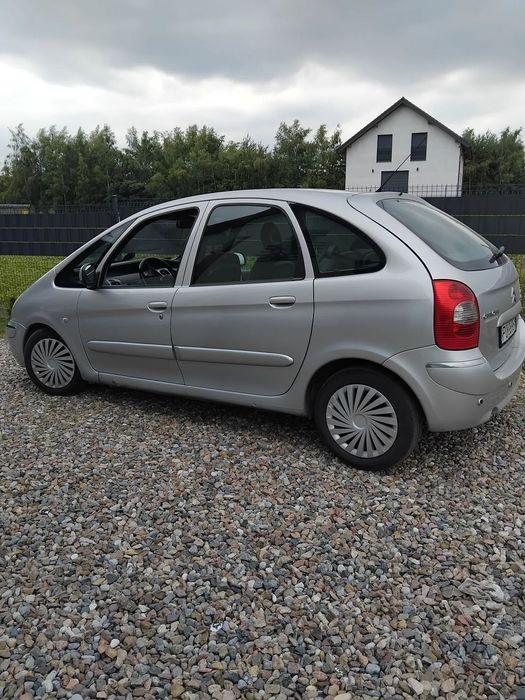 Citroën Xsara Picasso 2 właściciel  auto było brane z salonu przez 1 właściciela