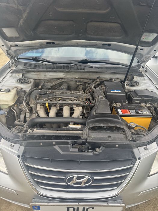 Hyundai Sonata 2012 VIN KMHEU41MBCA824797 фото оголошення 5 з 8