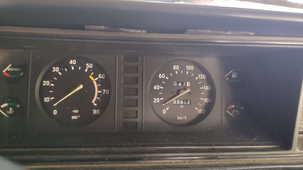 продам ваз-2104 в бойовому стані