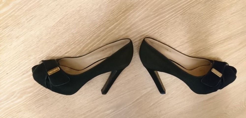 36 р.Туфлі чорні з натуральної замши,  Emanuele Gelmetti