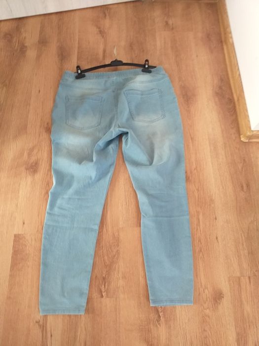 Spodnie damskie jeansy
