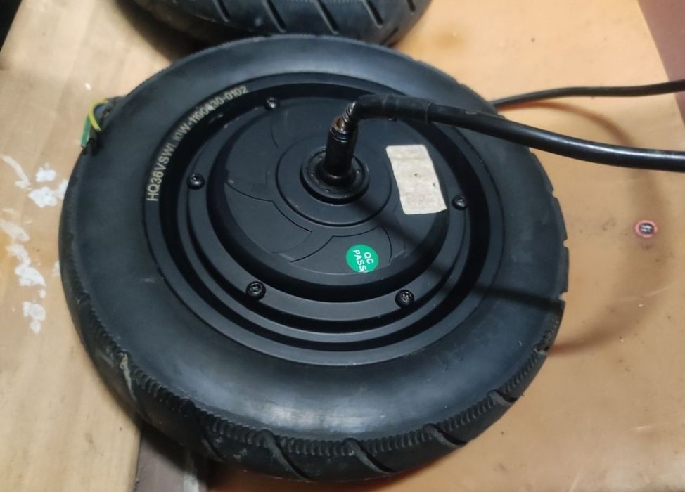 Roda com motor elétrico para trotinetes
