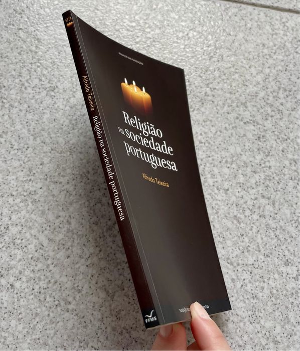 Livro: "Religião na sociedade portuguesa"