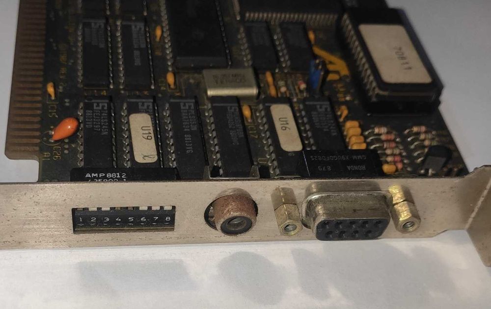 Placa gráfica ATI Graphics Solution-SR ISA 8 bit, muito ANTIGA