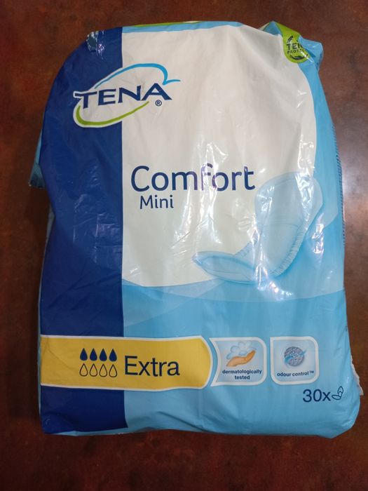 Впитывающие пелёнки Tena Bed Secure Zone Super и прокладки