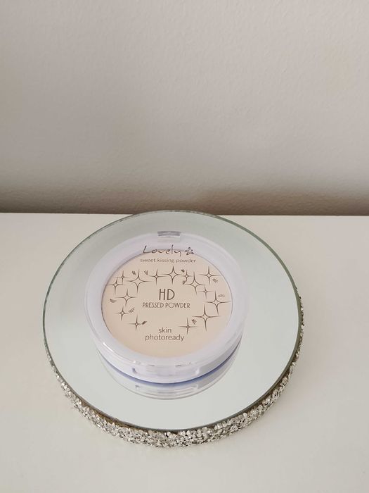 Puder do twarzy Lovely