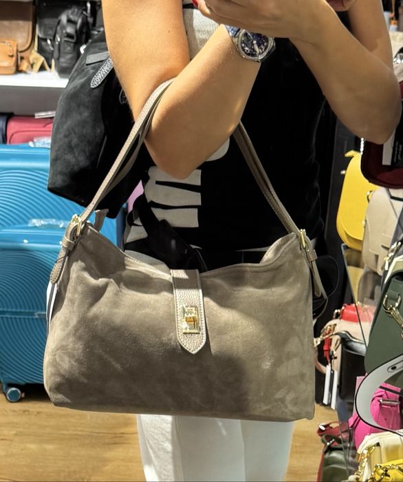 Замшева сумка бежева чорна Мягкая заишевая сумка бежевая черная