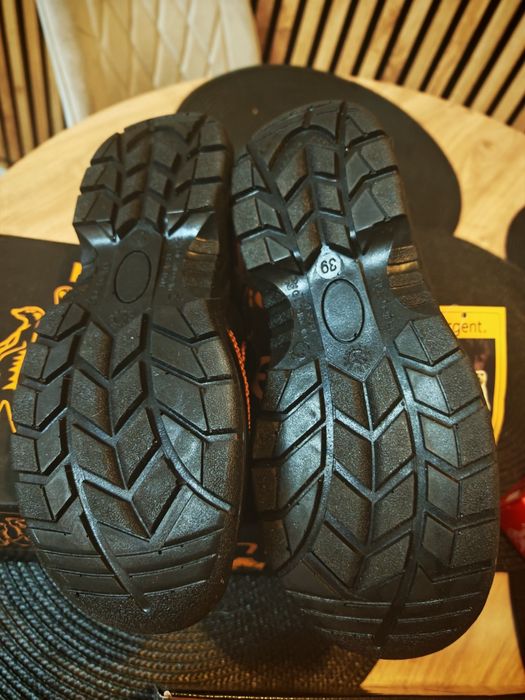 Buty robocze URGENT 39. Nówki!