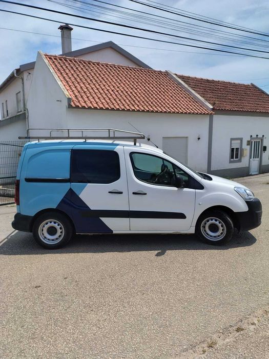 Peugeot 1.6 Blue hdi 2018, 183000 km IVA Deductible