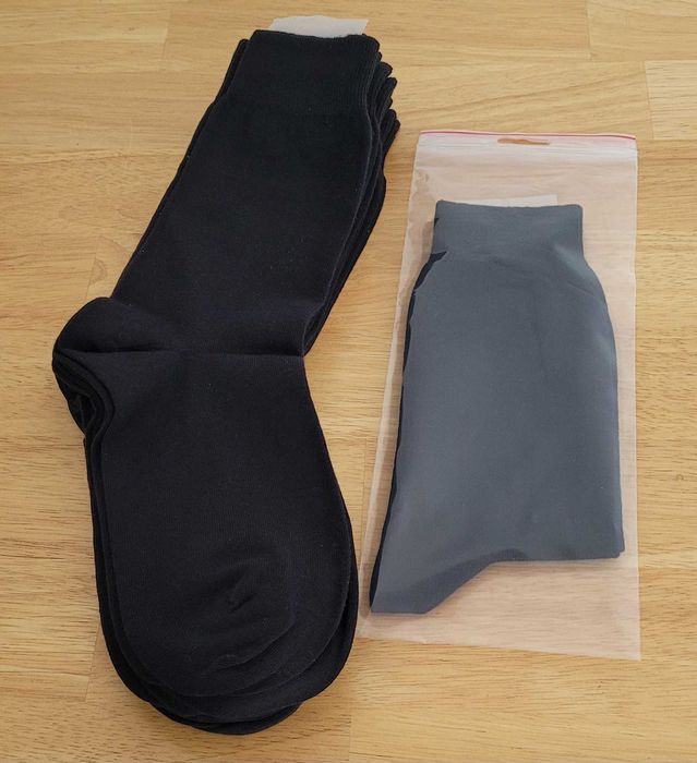 Vendo meias pretas NOVAS 9 pares  ( 5 euros )