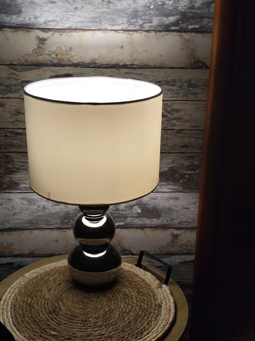 Nowa duża lampa biała