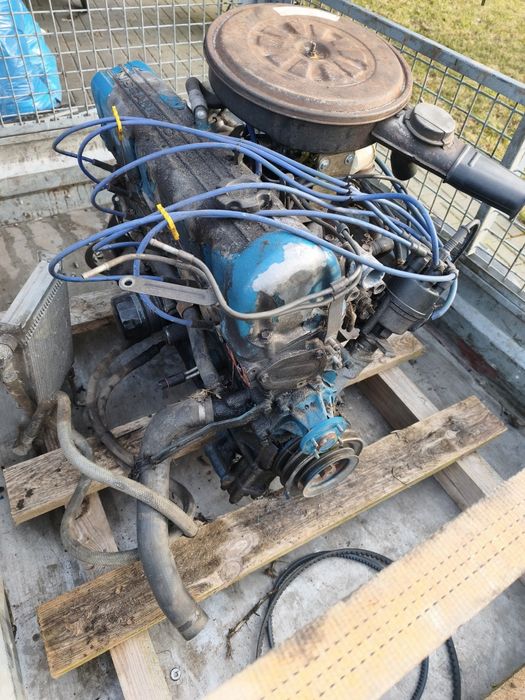 Nissan L28  2,8 benzyna gaźnik