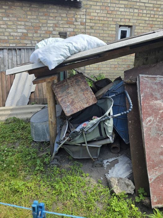 Вивіз сміття. Вивіз будівельного сміття, хламу.