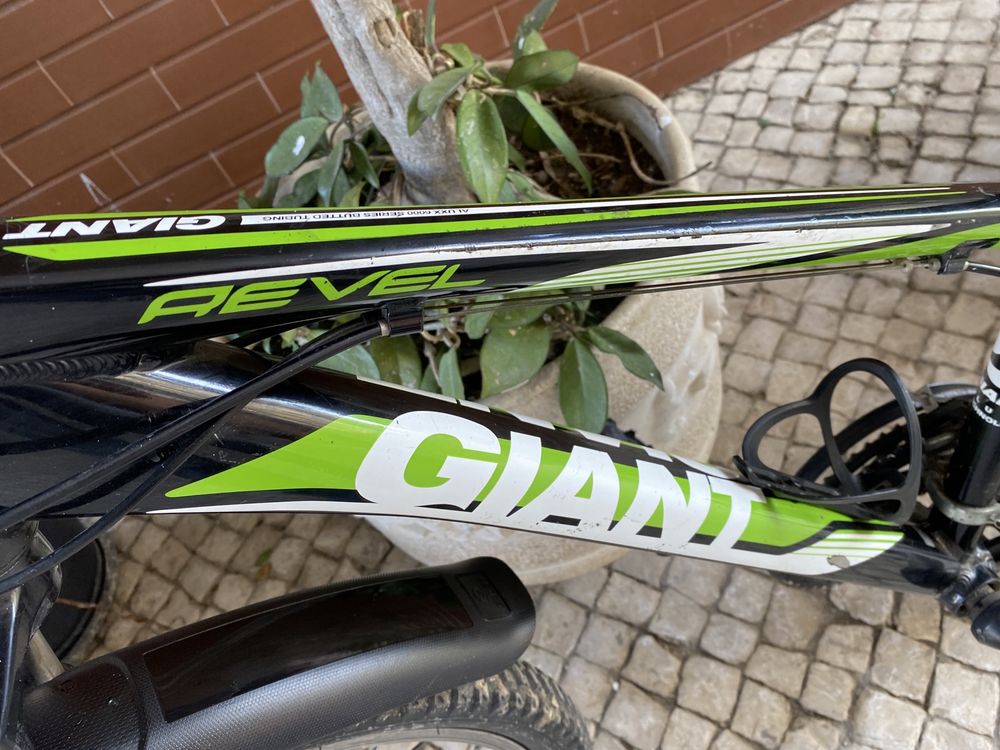 Bicicleta giant rodado 26 usada sale