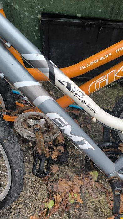 Bicicleta EMT Terrain Series