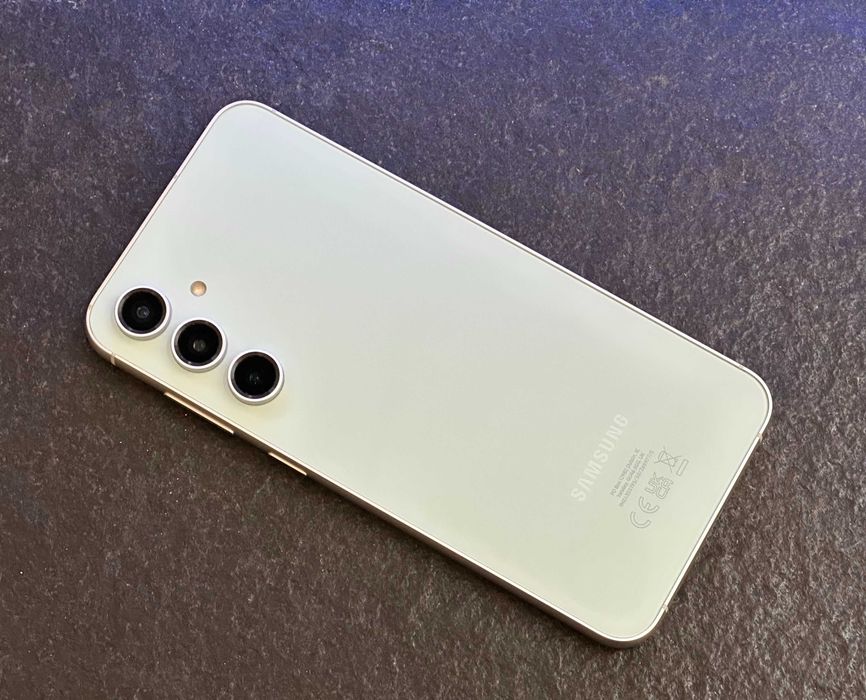 Smartfon SAMSUNG Galaxy S23 FE 5G 8/128GB 6.4" 120Hz Mint / RATY
