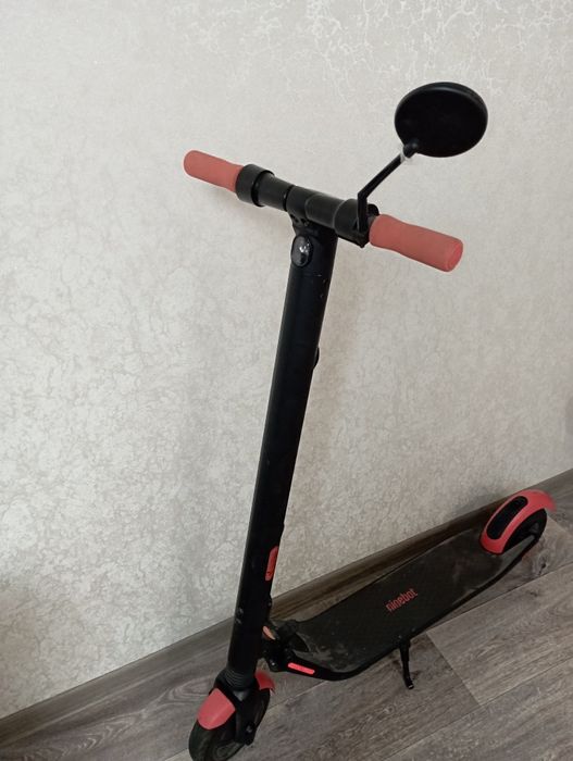 Електросамокат Ninebot KickScooter ES1L