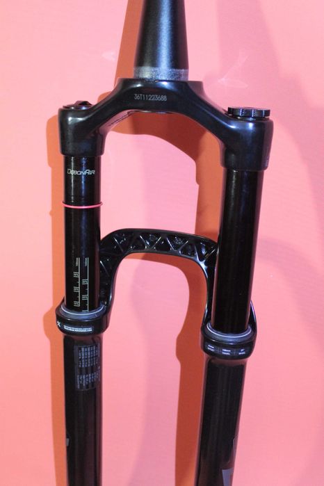 Rock Shox Lyrik Select+ Charger 2.1 RC 29'' Шток 1.8