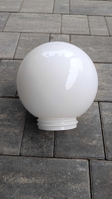 Klosz kula biała mleczna do lamp