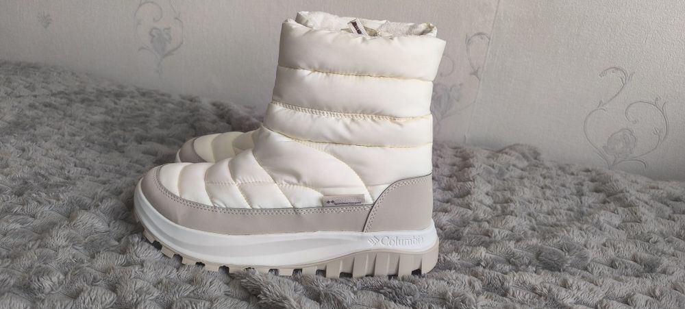 Продам жіночі боти