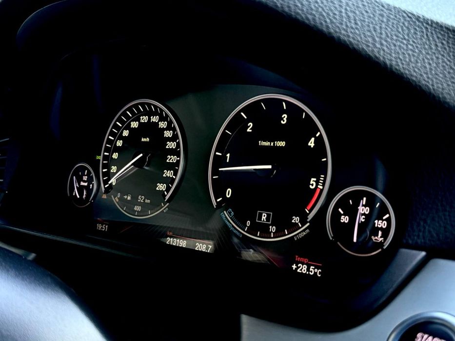 Продам BMW 535D F10 2011 года