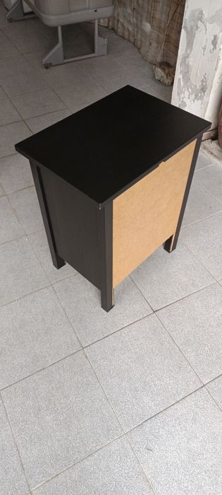 2 Mesas de cabeceira IKEA