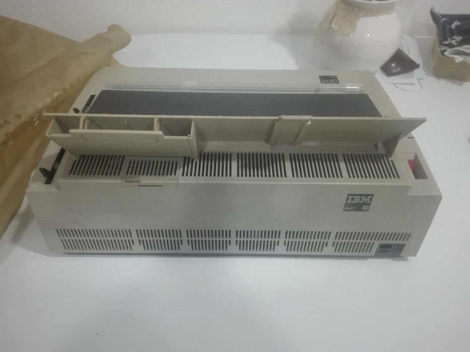 Maquina Escrever IBM  6747