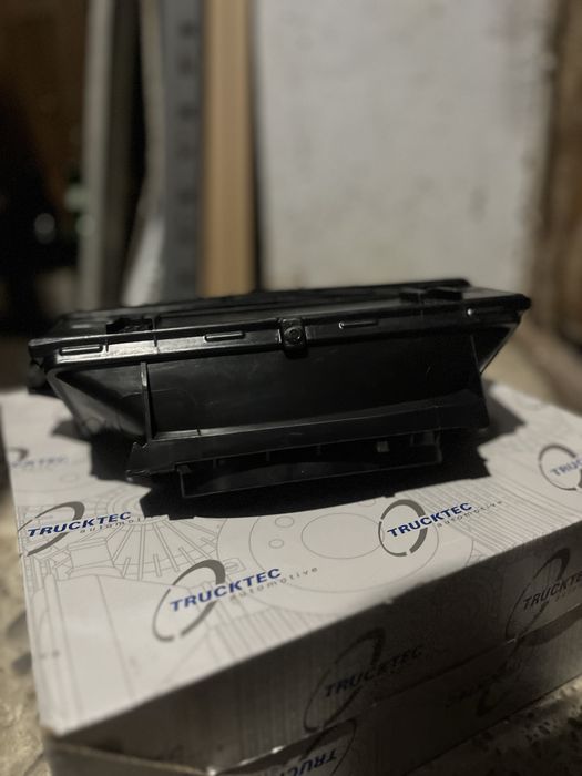 Повітряний  фільтр  MB 212