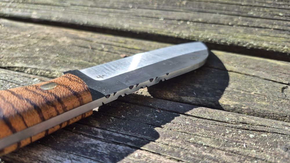 Nóż bushcraftowy ręcznie robiony