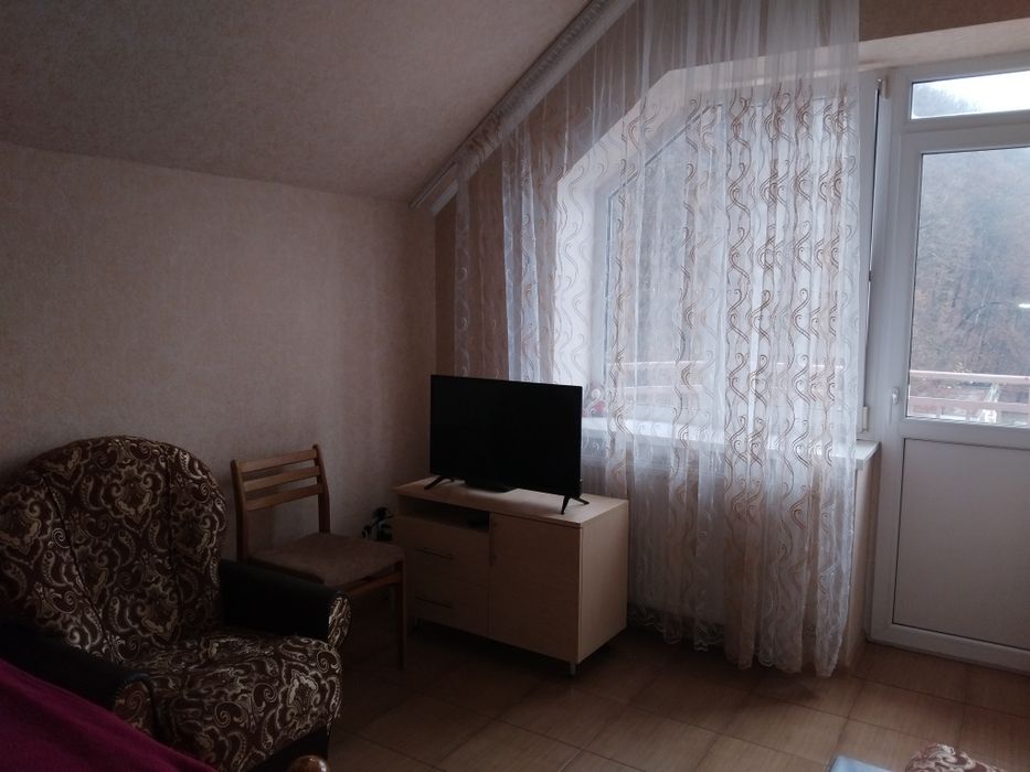 Ціну знижено! Продаємо 2к квартири курорт Поляна Сонячне Закарпаття