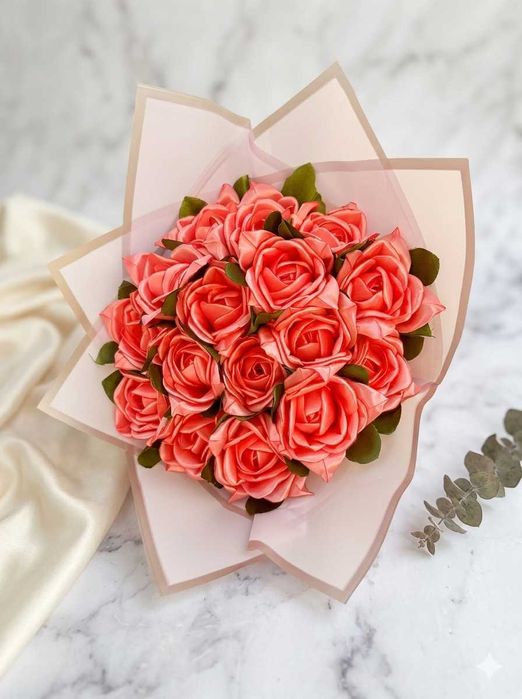 Квіти з атласної стрічки