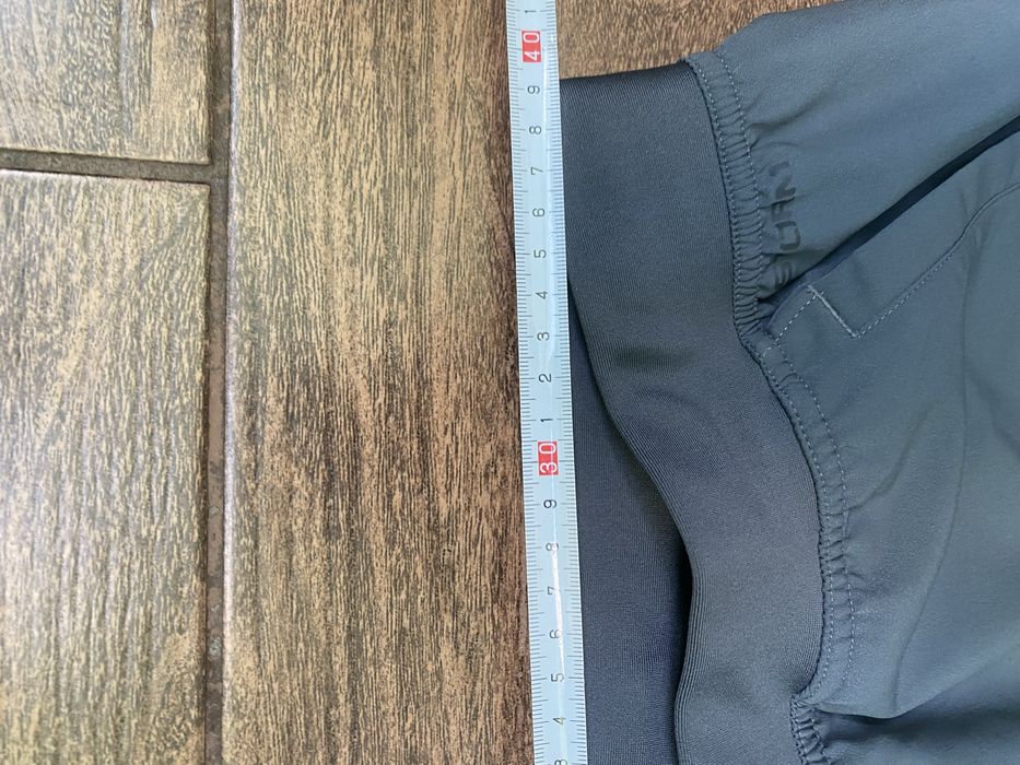 Спортивні штани Under Armour L