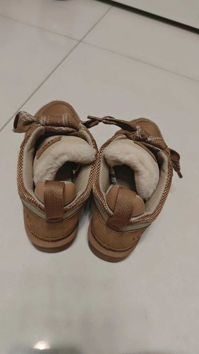 UGG Lowmel Chestnut-Rozmiar 39