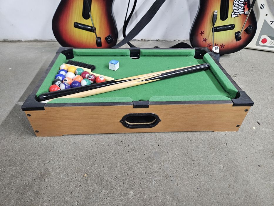 Dart guitar hero bilard