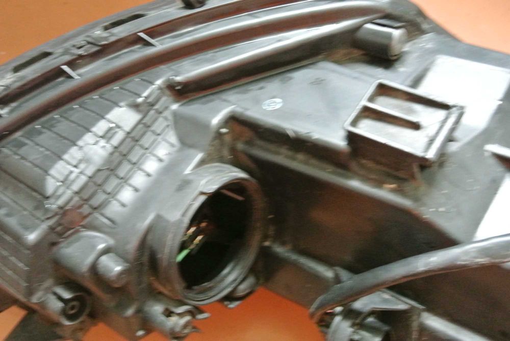 Фара Hyundai IX20 правая1500