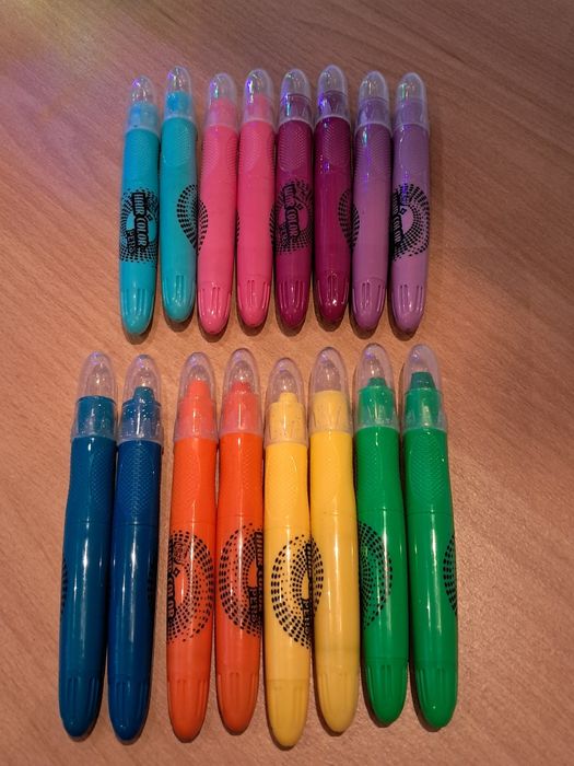 Kredki do malowania włosów. Hair color pens.