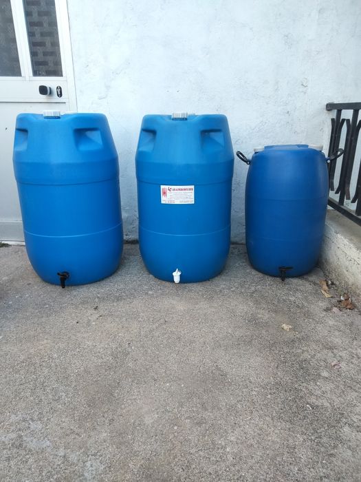 Dorna e tres bidões