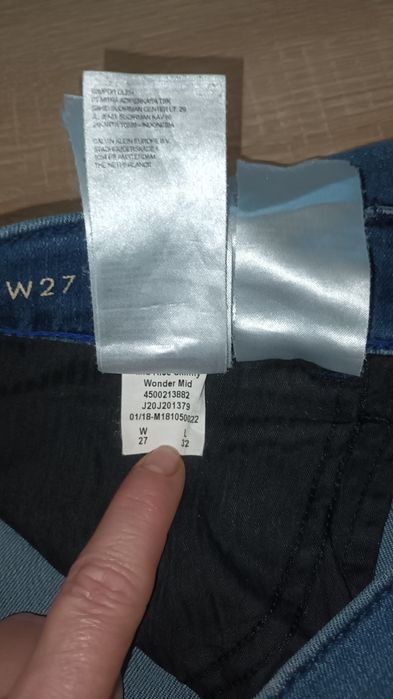 Jeansy Calvin Klein.