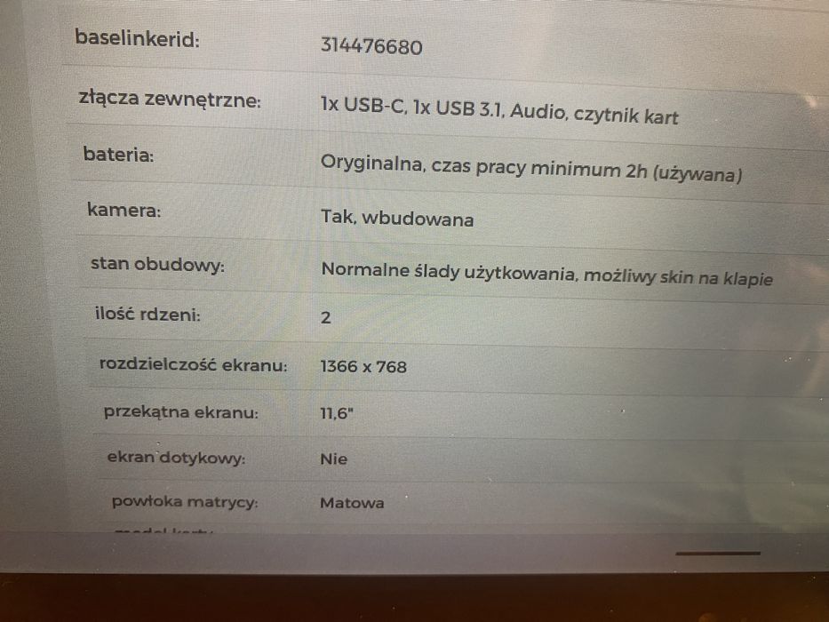 Laptop na dostyk