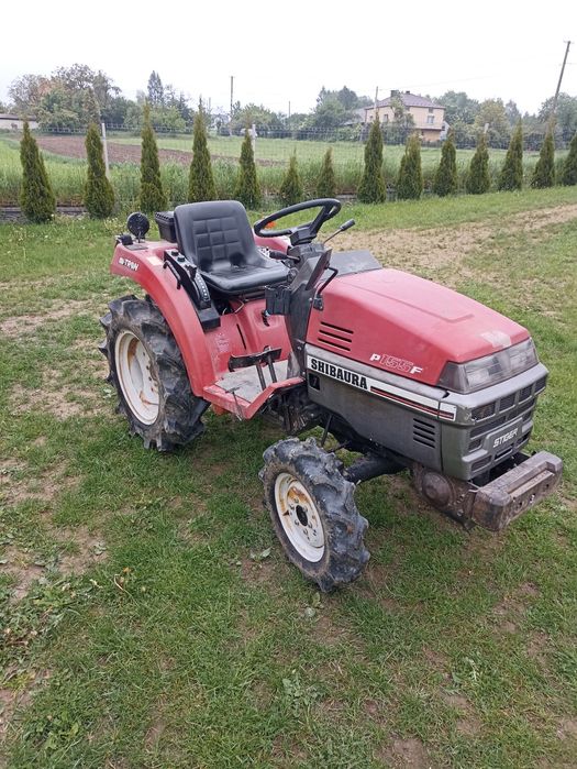 Japoński traktor SHIBAURA P155F