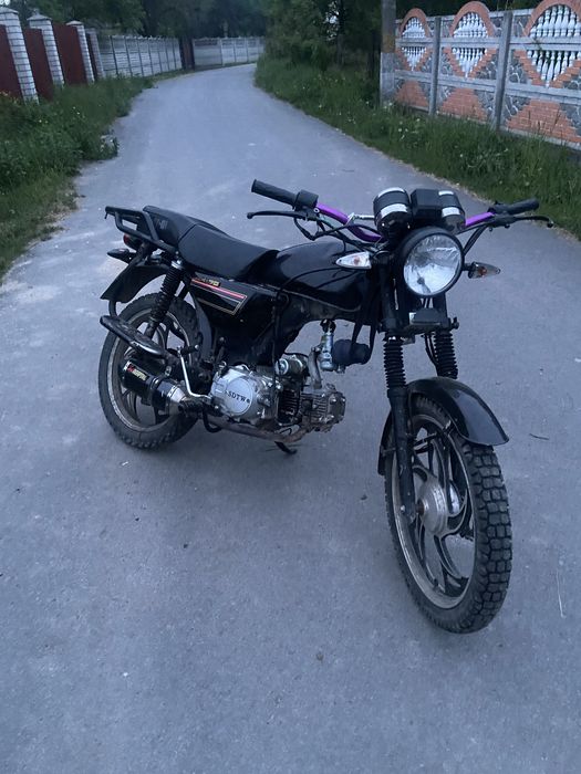 Продам мустанг мт125