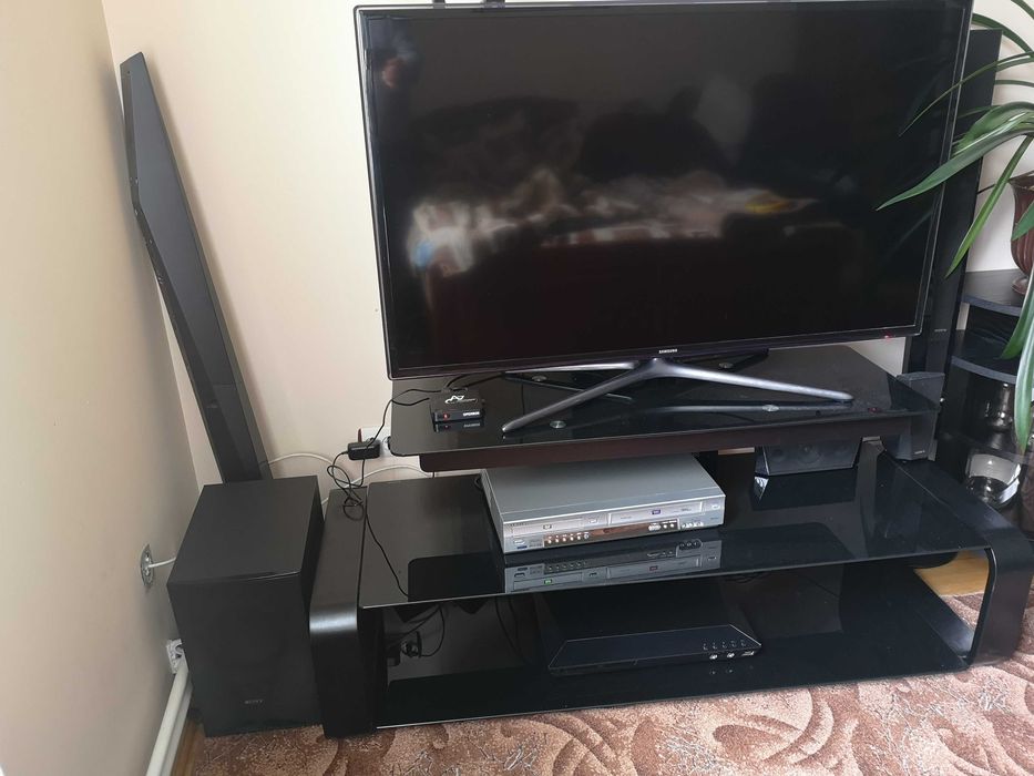 Продам телевізійні тумби