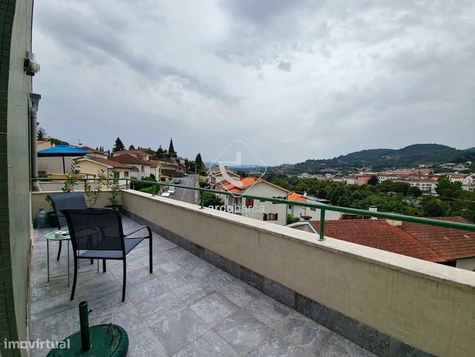 Apartamento T3 Renovado, Mobilado e Equipado – Arcos de Valdevez