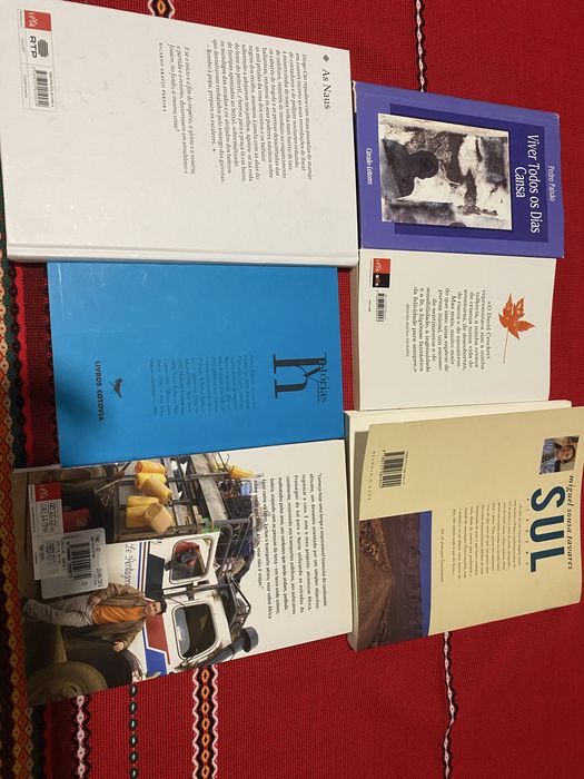 Seis livros de escritores portugueses.