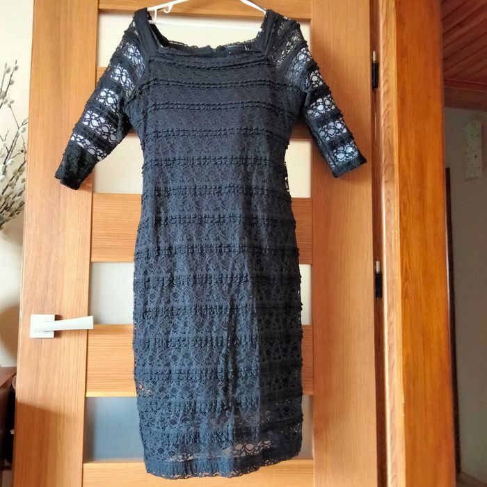 Sukienka czarna koronkowa KappAhl