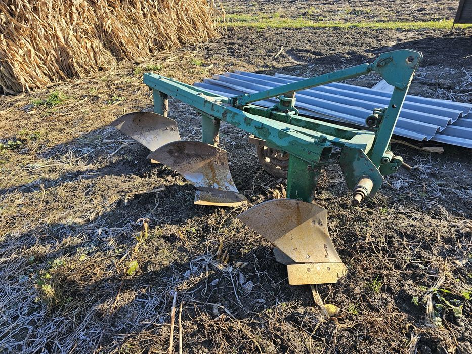 Плуг 3х корпусний захват 80см